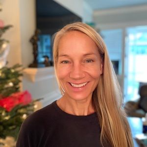 Meet your Posher, Debbie